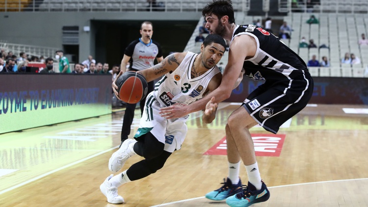 &Tau;&alpha; &sigma;&tau;&iota;&gamma;&mu;&iota;ό&tau;&upsilon;&pi;&alpha; &tau;&eta;&sigmaf; &nu;ί&kappa;&eta;&sigmaf; &tau;&omicron;&upsilon; &Pi;&alpha;&nu;&alpha;&theta;&eta;&nu;&alpha;ϊ&kappa;&omicron;ύ &epsilon;&pi;ί &tau;&omicron;&upsilon; &Alpha;&pi;ό&lambda;&lambda;&omega;&nu;&alpha; &Pi;ά&tau;&rho;&alpha;&sigmaf; (vid)