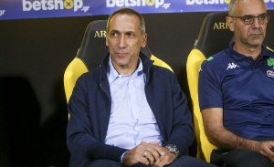 &Pi;&rho;&omicron;&sigmaf; &pi;&alpha;&rho;&alpha;&mu;&omicron;&nu;ή &omicron; &Delta;ώ&nu;&eta;&sigmaf;, έ&chi;&epsilon;&iota; &tau;&eta; &sigma;&tau;ή&rho;&iota;&xi;&eta; &kappa;&alpha;&iota; &alpha;&pi;&omicron;&phi;&alpha;&sigma;ί&zeta;&epsilon;&iota;