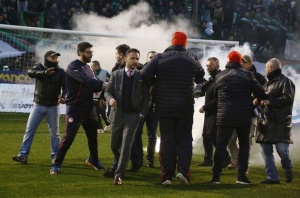 8 &mu;ή&nu;&epsilon;&sigmaf; &phi;&upsilon;&lambda;ά&kappa;&iota;&sigma;&eta; &sigma;&tau;&omicron;&nu; &Beta;ί&tau;&omicron;&rho; &Pi;&epsilon;&rho;έ&iota;&rho;&alpha; &gamma;&iota;&alpha; &tau;&eta; &chi;&epsilon;&iota;&rho;&omicron;&nu;&omicron;&mu;ί&alpha; &sigma;&tau;&eta;&nu; &Theta;ύ&rho;&alpha; 13
