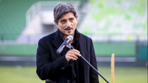 &Gamma;&iota;&alpha;&nu;&nu;&alpha;&kappa;ό&pi;&omicron;&upsilon;&lambda;&omicron;&sigmaf;: &laquo;&Epsilon;&nu;&alpha;&lambda;&lambda;&alpha;&kappa;&tau;&iota;&kappa;ό &sigma;&chi;έ&delta;&iota;&omicron; &mu;&epsilon; &alpha;&nu;&alpha;&kappa;&alpha;&tau;&alpha;&sigma;&kappa;&epsilon;&upsilon;ή &tau;&eta;&sigmaf; &Lambda;&epsilon;&omega;&phi;ό&rho;&omicron;&upsilon;&raquo;