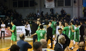 &Eta; &pi;&alpha;&rho;&alpha;&kappa;ά&mu;&epsilon;&rho;&alpha; &tau;&omicron;&upsilon; &nu;&tau;έ&rho;&mu;&pi;&iota; &mu;&epsilon; &tau;&omicron;&nu; &Omicron;&lambda;&upsilon;&mu;&pi;&iota;&alpha;&kappa;ό (vid)