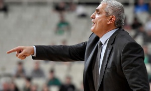 &Pi;&epsilon;&delta;&omicron;&upsilon;&lambda;ά&kappa;&eta;&sigmaf;: &laquo;&Theta;έ&lambda;&omicron;&upsilon;&mu;&epsilon; &gamma;&kappa;&alpha;&rho;&nu;&tau;, &delta;&epsilon; &theta;&alpha; &alpha;&nu;&tau;έ&xi;&epsilon;&iota; &omicron; &Nu;&iota;&kappa;, &pi;ή&rho;&alpha;&mu;&epsilon; &beta;&omicron;ή&theta;&epsilon;&iota;&alpha; &alpha;&pi;ό &tau;&omicron;&nu; &pi;ά&gamma;&kappa;&omicron;&raquo;