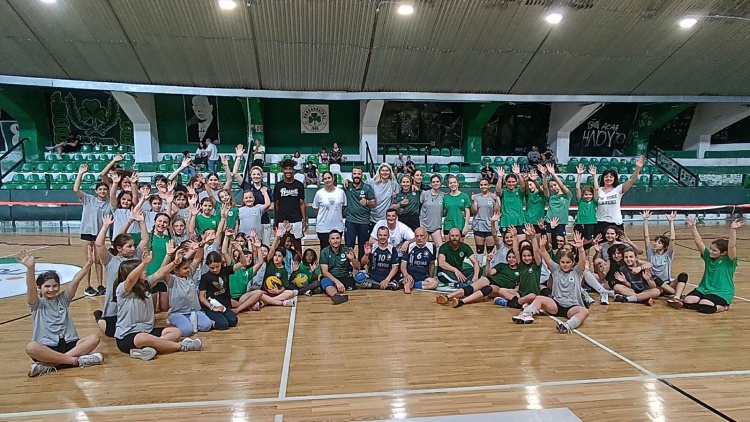 &Pi;&alpha;&nu;&alpha;&theta;&eta;&nu;&alpha;ϊ&kappa;ή &gamma;&iota;&omicron;&rho;&tau;ή &tau;&omicron;&upsilon; sitting volley &sigma;&tau;&eta; &Lambda;&epsilon;&omega;&phi;ό&rho;&omicron;! (pics)