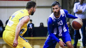 &Gamma;&kappa;&alpha;&gamma;&kappa;&alpha;&lambda;&omicron;ύ&delta;&eta;&sigmaf; &kappa;&alpha;&tau;ά &Mu;ά&nu;&tau;&alpha;&lambda;&omicron;&upsilon; &mu;&epsilon; &alpha;&nu;ά&rho;&tau;&eta;&sigma;&eta; &laquo;&phi;&omega;&tau;&iota;ά&raquo;