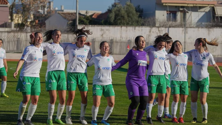 &Nu;ί&kappa;&eta; &mu;&epsilon; 5ά&rho;&alpha; &gamma;&iota;&alpha; &tau;&alpha; &kappa;&omicron;&rho;ί&tau;&sigma;&iota;&alpha; &tau;&omicron;&upsilon; &Pi;&alpha;&nu;&alpha;&theta;&eta;&nu;&alpha;ϊ&kappa;&omicron;ύ