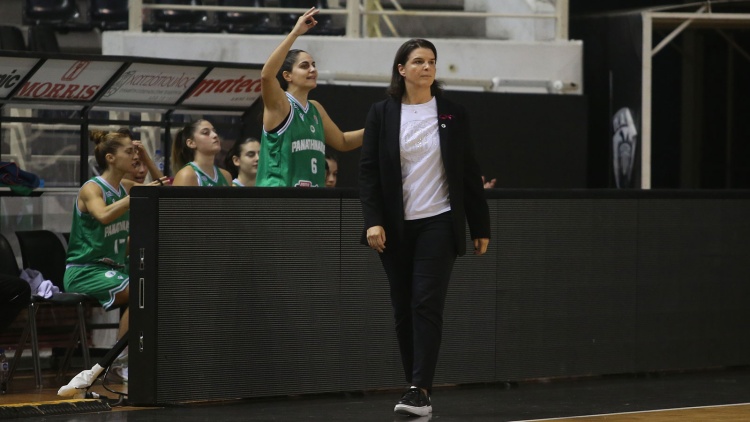 &Kappa;&alpha;&pi;&omicron;&gamma;&iota;ά&nu;&nu;&eta;: &laquo;&Delta;&omicron;&upsilon;&lambda;&epsilon;ύ&omicron;&upsilon;&mu;&epsilon; &sigma;&omega;&sigma;&tau;ά &kappa;&alpha;&iota; έ&chi;&omicron;&upsilon;&mu;&epsilon; &lambda;ύ&sigma;&epsilon;&iota;&sigmaf;&raquo;