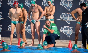 &Sigma;&upsilon;&nu;έ&chi;&epsilon;&iota;&alpha; &mu;&epsilon; &Upsilon;&delta;&rho;&alpha;ϊ&kappa;ό &gamma;&iota;&alpha; &tau;&omicron; &laquo;&tau;&rho;&iota;&phi;ύ&lambda;&lambda;&iota;&raquo;