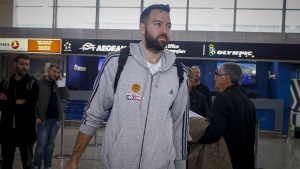 &Beta;&omicron;&upsilon;&gamma;&iota;&omicron;ύ&kappa;&alpha;&sigmaf;: &laquo;&Delta;&epsilon;&nu; &pi;&rho;έ&pi;&epsilon;&iota; &nu;&alpha; &pi;&alpha;&rho;&alpha;&sigma;&upsilon;&rho;&theta;&omicron;ύ&mu;&epsilon; &alpha;&pi;ό &tau;&eta;&nu; &Chi;ί&mu;&kappa;&iota;&raquo;