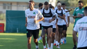 &laquo;&Alpha;&upsilon;&tau;ά &delta;ί&nu;&epsilon;&iota; &omicron; &Epsilon;&rho;&upsilon;&theta;&rho;ό&sigmaf; &Alpha;&sigma;&tau;έ&rho;&alpha;&sigmaf; &gamma;&iota;&alpha; &Mu;&alpha;&kappa;έ&nu;&tau;&alpha;&raquo;