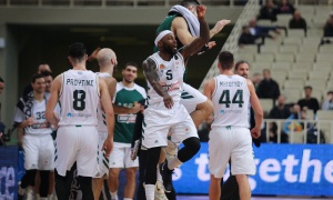 &Epsilon;&tau;&omicron;&iota;&mu;ά&zeta;&epsilon;&tau;&alpha;&iota; &pi;ά&nu;&omicron;&pi;&lambda;&omicron;&sigmaf; &gamma;&iota;&alpha; &Alpha;&sigma;&tau;έ&rho;&alpha; &omicron; &Pi;&alpha;&nu;&alpha;&theta;&eta;&nu;&alpha;ϊ&kappa;ό&sigmaf;