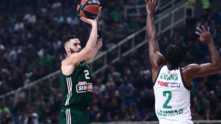 &Zeta;&alpha;&lambda;&gamma;&kappa;ί&rho;&iota;&sigmaf; - &Pi;&alpha;&nu;&alpha;&theta;&eta;&nu;&alpha;ϊ&kappa;ό&sigmaf;: &Nu;ί&kappa;&eta;... &epsilon;&delta;&rho;&alpha;ί&omega;&sigma;&eta;&sigmaf; &psi;ά&chi;&nu;&epsilon;&iota; &sigma;&tau;&omicron; &Kappa;ά&omicron;&upsilon;&nu;&alpha;&sigmaf; &tau;&omicron; &laquo;&tau;&rho;&iota;&phi;ύ&lambda;&lambda;&iota;&raquo;