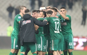 &Nu;ί&kappa;&eta; &gamma;&iota;&alpha; &nu;&alpha; &mu;&eta;&nu; &mu;&pi;&lambda;έ&xi;&epsilon;&iota;