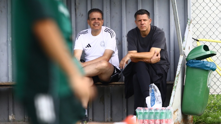 &Tau;ά&kappa;&eta;&sigmaf; &Phi;ύ&sigma;&sigma;&alpha;&sigmaf;: &laquo;&Omicron; &Pi;&alpha;&nu;&alpha;&theta;&eta;&nu;&alpha;ϊ&kappa;ό&sigmaf; &chi;&tau;ί&zeta;&epsilon;&iota; &xi;&alpha;&nu;ά &tau;&omicron; status &tau;&omicron;&upsilon; &sigma;&tau;&eta;&nu; &Epsilon;&upsilon;&rho;ώ&pi;&eta;&raquo;