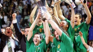 Ό&tau;&alpha;&nu; &sigma;ή&kappa;&omega;&nu;&epsilon; &tau;&omicron; &pi;έ&mu;&pi;&tau;&omicron; (vids)