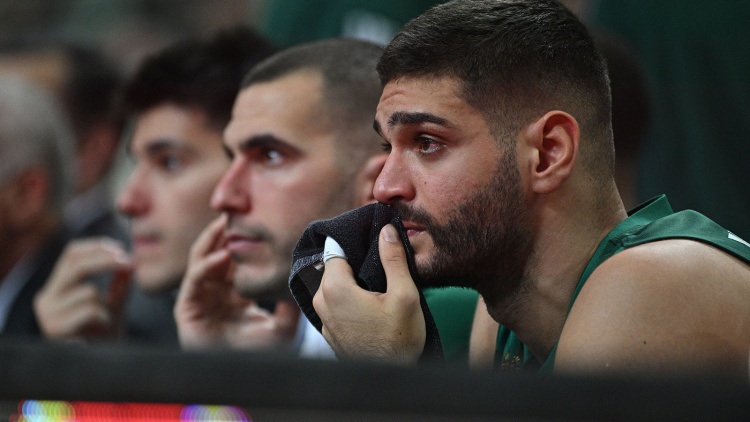 &Chi;&omega;&rho;ί&sigmaf; &Mu;&alpha;&nu;&tau;&zeta;&omicron;ύ&kappa;&alpha; &kappa;&alpha;&iota; &Mu;&pi;&omicron;&chi;&omega;&rho;ί&delta;&eta; &sigma;&tau;&eta;&nu; &Mu;&pi;&omicron;&lambda;ό&nu;&iota;&alpha; &omicron; &Pi;&alpha;&nu;&alpha;&theta;&eta;&nu;&alpha;ϊ&kappa;ό&sigmaf;