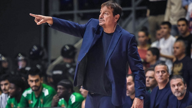 Ά&tau;&alpha;&mu;&alpha;&nu;: &laquo;&Delta;&epsilon;ί&xi;&alpha;&mu;&epsilon; &sigma;&pi;&omicron;&upsilon;&delta;&alpha;ί&omicron; &chi;&alpha;&rho;&alpha;&kappa;&tau;ή&rho;&alpha; - &Omicron; &Gamma;&kappa;&rho;&alpha;&nu;&tau; &epsilon;ί&nu;&alpha;&iota; &alpha;&pi;ό &tau;&omicron;&upsilon;&sigmaf; &sigma;&tau;&alpha;&rho; &tau;&eta;&sigmaf; &omicron;&mu;ά&delta;&alpha;&sigmaf;&raquo;