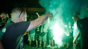 &Epsilon;&kappa;&delta;ή&lambda;&omega;&sigma;&eta; &sigma;&tau;&eta; &Lambda;&epsilon;&omega;&phi;ό&rho;&omicron; &alpha;&pi;ό &tau;&eta; &Theta;ύ&rho;&alpha; 13 &gamma;&iota;&alpha; &tau;&eta;&nu; &epsilon;&gamma;&gamma;&rho;&alpha;&phi;ή &mu;&epsilon;&lambda;ώ&nu; &sigma;&tau;&omicron;&nu; &Epsilon;&rho;&alpha;&sigma;&iota;&tau;έ&chi;&nu;&eta;