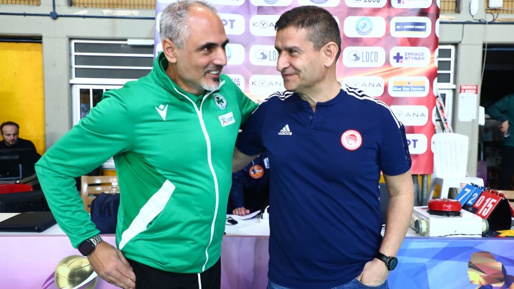 &Kappa;&alpha;&lambda;&mu;&alpha;&zeta;ί&delta;&eta;&sigmaf;: &laquo;&Delta;&epsilon;&nu; &alpha;&nu;&tau;έ&xi;&alpha;&mu;&epsilon; &tau;&eta;&nu; &pi;ί&epsilon;&sigma;&eta;&raquo;