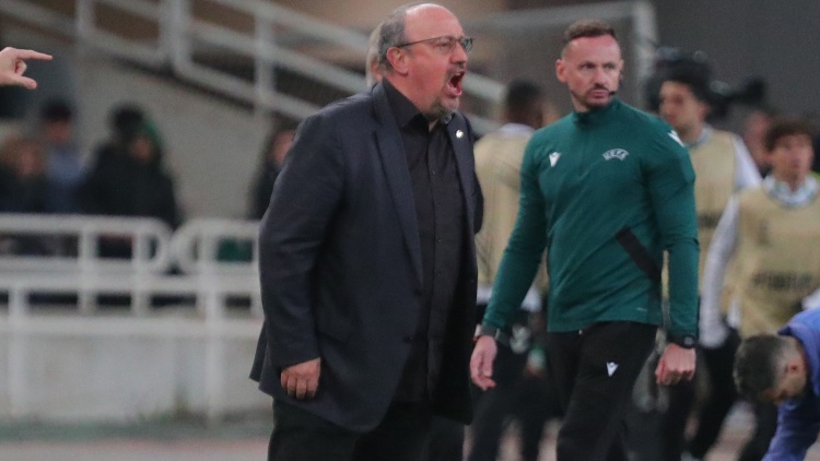 &Mu;&pi;&epsilon;&nu;ί&tau;&epsilon;&theta;: &laquo;&Pi;&nu;&epsilon;ύ&mu;&alpha; &omicron;&mu;ά&delta;&alpha;&sigmaf; &kappa;&alpha;&iota; &kappa;&alpha;&theta;&alpha;&rho;ό &pi;έ&nu;&alpha;&lambda;&tau;&iota; - &Delta;ύ&sigma;&kappa;&omicron;&lambda;&eta; &eta; &rho;&epsilon;&beta;ά&nu;&sigmaf; &mu;&epsilon; &tau;&eta; &Mu;&pi;έ&tau;&iota;&sigmaf;&raquo;