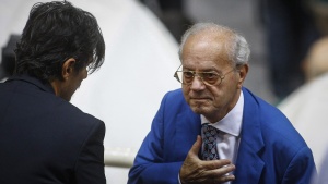 &Epsilon;&rho;&alpha;&sigma;&iota;&tau;έ&chi;&nu;&eta;&sigmaf;: &laquo;&Kappa;&alpha;&lambda;ό &tau;&alpha;&xi;ί&delta;&iota; &tau;&epsilon;&rho;ά&sigma;&tau;&iota;&epsilon; &Theta;&alpha;&nu;ά&sigma;&eta; &Gamma;&iota;&alpha;&nu;&nu;&alpha;&kappa;ό&pi;&omicron;&upsilon;&lambda;&epsilon;&hellip;&raquo;