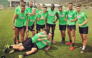 &Tau;&epsilon;&lambda;&epsilon;&upsilon;&tau;&alpha;ί&alpha; &laquo;&pi;&rho;ά&sigma;&iota;&nu;&eta;&raquo; &pi;&rho;&omicron;&pi;ό&nu;&eta;&sigma;&eta;, &chi;&alpha;&iota;&rho;έ&tau;&eta;&sigma;&epsilon; &omicron; &Kappa;&omicron;&upsilon;&lambda;&iota;&mu;&pi;&alpha;&lambda;ί (pics)