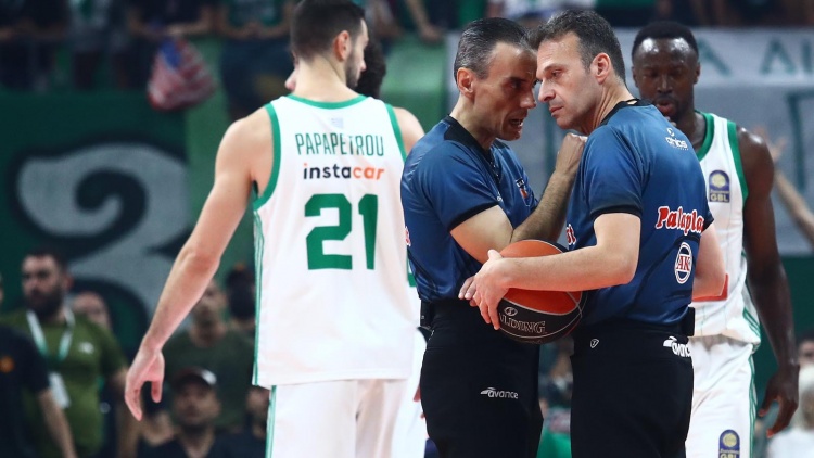 &Xi;&alpha;&nu;ά &mu;&epsilon; &Pi;&alpha;&pi;&alpha;&pi;έ&tau;&rho;&omicron;&upsilon; &eta; &tau;&rho;&iota;ά&delta;&alpha; &tau;&omega;&nu; &delta;&iota;&alpha;&iota;&tau;&eta;&tau;ώ&nu; &gamma;&iota;&alpha; &tau;&omicron;&nu; 4&omicron; &tau;&epsilon;&lambda;&iota;&kappa;ό!