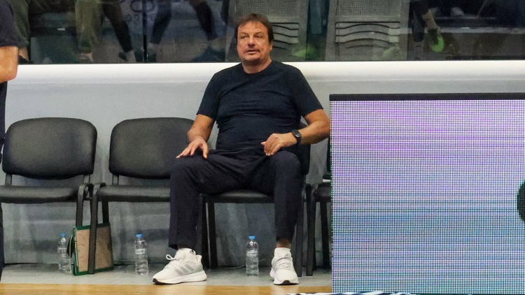 Ά&tau;&alpha;&mu;&alpha;&nu;: &laquo;&Pi;&iota;&sigma;&tau;&epsilon;ύ&omega; &pi;&omega;&sigmaf; &tau;&eta;&nu; &Tau;&rho;ί&tau;&eta; &theta;&alpha; &epsilon;ί&mu;&alpha;&sigma;&tau;&epsilon; ό&lambda;&omicron;&iota; έ&tau;&omicron;&iota;&mu;&omicron;&iota; &ndash; &Omicron; &Chi;&omicron;&lambda;&mu;&sigmaf; &epsilon;&pi;&iota;&sigma;&tau;&rho;έ&phi;&epsilon;&iota; &mu;&epsilon;&tau;ά &tau;&eta; &delta;&iota;&alpha;&kappa;&omicron;&pi;ή&raquo;
