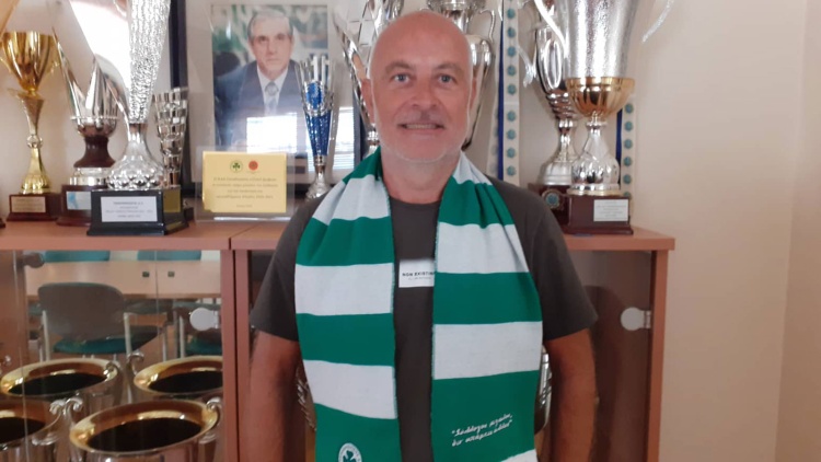 &Nu;έ&omicron;&sigmaf; &epsilon;&pi;&iota;&kappa;&epsilon;&phi;&alpha;&lambda;ή&sigmaf; &sigma;&epsilon; &pi;&omicron;&delta;ό&sigma;&phi;&alpha;&iota;&rho;&omicron; &gamma;&upsilon;&nu;&alpha;&iota;&kappa;ώ&nu; &kappa;&alpha;&iota; futsal &omicron; &Pi;&alpha;&pi;&alpha;&delta;ό&pi;&omicron;&upsilon;&lambda;&omicron;&sigmaf;