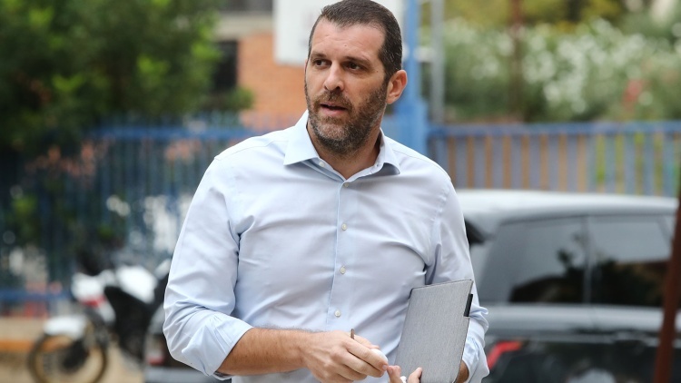 &Pi;&alpha;&rho;&alpha;&iota;&tau;ή&theta;&eta;&kappa;&epsilon; &omicron; &Mu;&pi;&omicron;&upsilon;&tau;&sigma;&iota;&kappa;ά&rho;&eta;&sigmaf; &alpha;&pi;ό &tau;&eta;&nu; &Pi;&Alpha;&Epsilon; &Pi;&alpha;&nu;&alpha;&theta;&eta;&nu;&alpha;ϊ&kappa;ό&sigmaf;