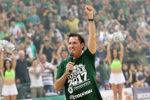 &Epsilon;&upsilon;&chi;ή&theta;&eta;&kappa;&epsilon; &sigma;&tau;&omicron;&nu; &Pi;&alpha;&sigma;&kappa;&omicron;&upsilon;ά&lambda; &eta; &Kappa;&Alpha;&Epsilon; &Pi;&alpha;&nu;&alpha;&theta;&eta;&nu;&alpha;ϊ&kappa;ό&sigmaf; (vid)