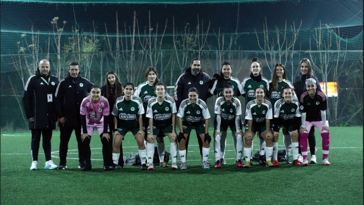 Futsal &Gamma;&upsilon;&nu;&alpha;&iota;&kappa;ώ&nu;: &Kappa;&alpha;&tau;&alpha;&iota;&gamma;&iota;&sigma;&tau;&iota;&kappa;ό&sigmaf; o &Pi;&alpha;&nu;&alpha;&theta;&eta;&nu;&alpha;ϊ&kappa;ό&sigmaf; &mu;&epsilon; 10 &gamma;&kappa;&omicron;&lambda;