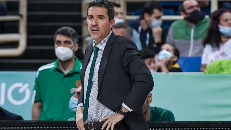 &Pi;&rho;ί&phi;&tau;&eta;&sigmaf;: &laquo;&Delta;&epsilon;&nu; &pi;&alpha;ί&xi;&alpha;&mu;&epsilon; &kappa;&alpha;&lambda;ά - &Omicron; &Phi;έ&rho;&epsilon;&lambda; &theta;&alpha; &tau;&omicron;&nu;ώ&sigma;&epsilon;&iota; &tau;&eta;&nu; &omicron;&mu;ά&delta;&alpha; &delta;&epsilon;&nu; &theta;&alpha; &tau;&eta; &sigma;ώ&sigma;&epsilon;&iota;&raquo;