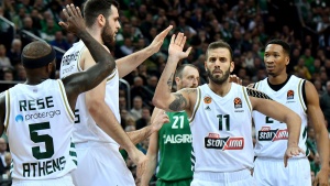 &Pi;&lambda;ή&rho;&eta;&sigmaf; &kappa;ό&nu;&tau;&rho;&alpha; &sigma;&tau;&eta; &Beta;&alpha;&lambda;έ&nu;&theta;&iota;&alpha; &omicron; &Pi;&alpha;&nu;&alpha;&theta;&eta;&nu;&alpha;ϊ&kappa;ό&sigmaf;
