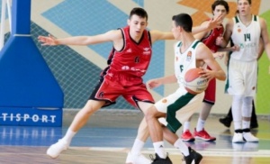 &Pi;&rho;&epsilon;&mu;&iota;έ&rho;&alpha; &mu;&epsilon; &tau;&omicron; &delta;&epsilon;&xi;ί &gamma;&iota;&alpha; &tau;&omicron;&upsilon;&sigmaf; &Pi;&alpha;ί&delta;&epsilon;&sigmaf;