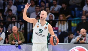 &Omicron; &Kappa;&alpha;&lambda;ά&theta;&eta;&sigmaf; &mu;&epsilon; &tau;&omicron; &beta;&lambda;έ&mu;&mu;&alpha; &sigma;&tau;&eta;&nu; &kappa;&omicron;ύ&pi;&alpha; &tau;&eta;&sigmaf; &Epsilon;&upsilon;&rho;&omega;&lambda;ί&gamma;&kappa;&alpha; (pic)