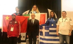 &Tau;&rho;ί&tau;&eta; &sigma;&tau;&omicron;&nu; &kappa;ό&sigma;&mu;&omicron; &eta; &Beta;&alpha;ϊ&tau;&sigma;ά&kappa;&eta;