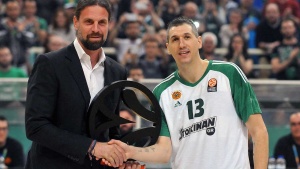 Ό&tau;&alpha;&nu; &omicron; &Delta;&iota;&alpha;&mu;&alpha;&nu;&tau;ί&delta;&eta;&sigmaf; &chi;&rho;ί&zeta;&omicron;&nu;&tau;&alpha;&nu; Legend &tau;&eta;&sigmaf; &Epsilon;&upsilon;&rho;&omega;&lambda;ί&gamma;&kappa;&alpha; (vid)