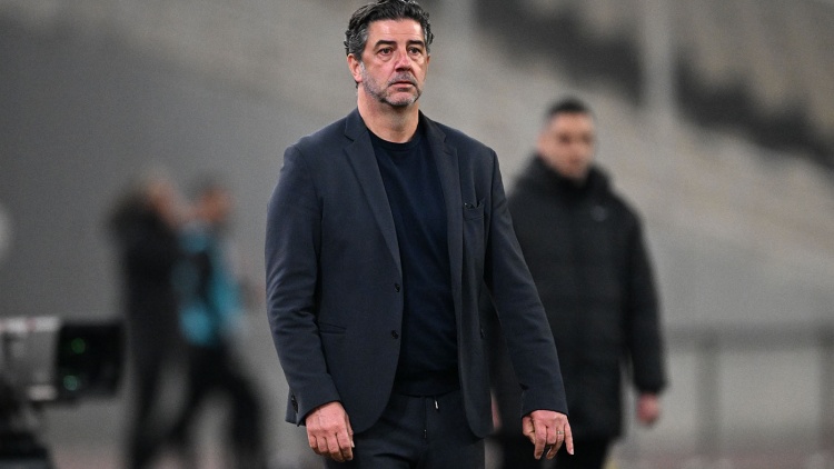 &Beta;&iota;&tau;ό&rho;&iota;&alpha;: &laquo;&Omicron; &Pi;&alpha;&nu;&alpha;&theta;&eta;&nu;&alpha;ϊ&kappa;ό&sigmaf; &mu;&pi;&omicron;&rho;&epsilon;ί &nu;&alpha; &pi;ά&epsilon;&iota; &sigma;&epsilon; &omicron;&pi;&omicron;&iota;&omicron;&delta;ή&pi;&omicron;&tau;&epsilon; &gamma;ή&pi;&epsilon;&delta;&omicron; &kappa;&alpha;&iota; &nu;&alpha; &kappa;&epsilon;&rho;&delta;ί&sigma;&epsilon;&iota; &tau;&omicron;&nu; &omicron;&pi;&omicron;&iota;&omicron;&nu;&delta;ή&pi;&omicron;&tau;&epsilon; &alpha;&nu;&tau;ί&pi;&alpha;&lambda;&omicron;&raquo;