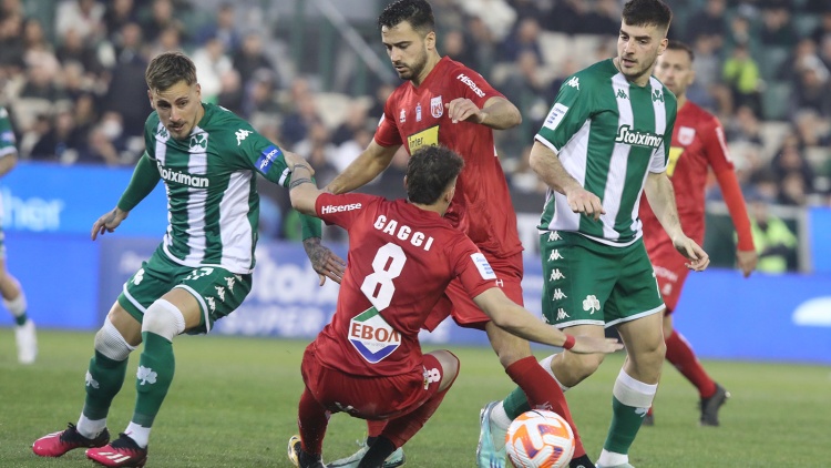 &Tau;&alpha; highlights &tau;&eta;&sigmaf; &nu;ί&kappa;&eta;&sigmaf; &tau;&omicron;&upsilon; &Pi;&alpha;&nu;&alpha;&theta;&eta;&nu;&alpha;ϊ&kappa;&omicron;ύ &epsilon;&pi;ί &tau;&omicron;&upsilon; &Beta;ό&lambda;&omicron;&upsilon; (vid)