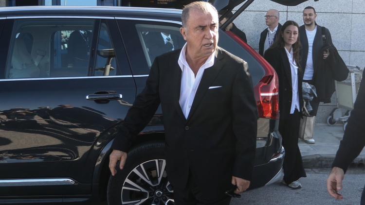&laquo;&Tau;&alpha; &chi;&rho;ή&mu;&alpha;&tau;&alpha; &pi;&omicron;&upsilon; &theta;&alpha; &pi;ά&rho;&epsilon;&iota; &omicron; &Tau;&epsilon;&rho;ί&mu; &alpha;&pi;ό &tau;&omicron;&nu; &Pi;&alpha;&nu;&alpha;&theta;&eta;&nu;&alpha;ϊ&kappa;ό&raquo; (pic)