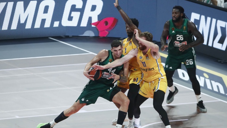 &Tau;&alpha; highlights &tau;&eta;&sigmaf; &nu;ί&kappa;&eta;&sigmaf; &tau;&omicron;&upsilon; &Pi;&alpha;&nu;&alpha;&theta;&eta;&nu;&alpha;ϊ&kappa;&omicron;ύ &epsilon;&pi;ί &tau;&eta;&sigmaf; &Mu;&alpha;&kappa;ά&mu;&pi;&iota; (vid)