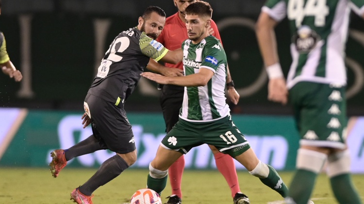 &Mu;&epsilon; 4-3-3 &kappa;ό&nu;&tau;&rho;&alpha; &sigma;&tau;&eta;&nu; &Alpha;&Epsilon;&Kappa;