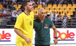 &Tau;&epsilon;&lambda;&epsilon;&iota;ώ&nu;&epsilon;&iota; &mu;&epsilon; Ά&rho;&eta; &omicron; &Mu;&pi;&omicron;&chi;&omega;&rho;ί&delta;&eta;&sigmaf; &kappa;&alpha;&iota; &nu;&tau;ύ&nu;&epsilon;&tau;&alpha;&iota; &sigma;&tau;&alpha; &pi;&rho;ά&sigma;&iota;&nu;&alpha;