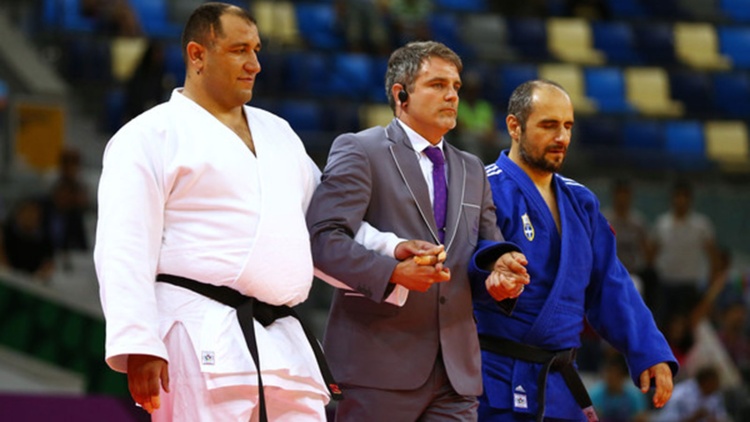 &Alpha;&nu;&epsilon;&beta;&alpha;ί&nu;&epsilon;&iota; &sigma;&tau;&eta; &beta;&alpha;&theta;&mu;&omicron;&lambda;&omicron;&gamma;ί&alpha; &omicron; &Pi;&alpha;&pi;&alpha;&chi;&rho;ή&sigma;&tau;&omicron;&sigmaf;
