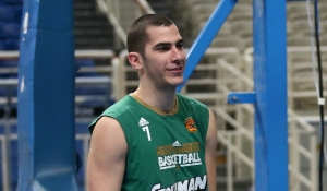 &Tau;έ&lambda;&omicron;&sigmaf; &omicron; &Mu;&pi;&omicron;&chi;&omega;&rho;ί&delta;&eta;&sigmaf;