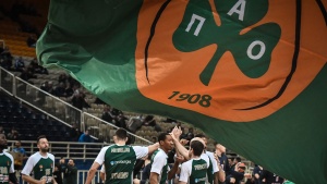 &Tau;&omicron; &alpha;&phi;&iota;έ&rho;&omega;&mu;&alpha; &tau;&eta;&sigmaf; &Kappa;&Alpha;&Epsilon; &sigma;&tau;&alpha; 33 &chi;&rho;ό&nu;&iota;&alpha; &tau;&eta;&sigmaf; &omicron;&iota;&kappa;&omicron;&gamma;έ&nu;&epsilon;&iota;&alpha;&sigmaf; &Gamma;&iota;&alpha;&nu;&nu;&alpha;&kappa;ό&pi;&omicron;&upsilon;&lambda;&omicron;&upsilon; (vid)