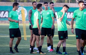 &Mu;&epsilon; &tau;&alpha;&kappa;&tau;&iota;&kappa;ή &kappa;&alpha;&iota; &pi;&rho;&omicron;&beta;&lambda;ή&mu;&alpha;&tau;&alpha; &eta; &pi;&rho;&omicron;&pi;ό&nu;&eta;&sigma;&eta;