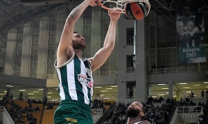 &Pi;&alpha;&pi;&alpha;&gamma;&iota;ά&nu;&nu;&eta;&sigmaf;: &laquo;&Epsilon;&upsilon;&chi;&alpha;&rho;&iota;&sigma;&tau;ώ &tau;&omicron;&nu; &kappa;ό&omicron;&upsilon;&tau;&sigmaf;&raquo;