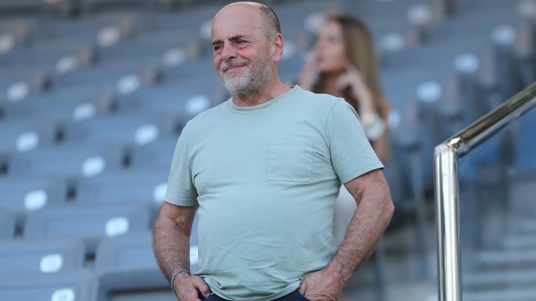&Pi;&alpha;&nu;&alpha;&theta;&eta;&nu;&alpha;ϊ&kappa;ό&sigmaf;: &laquo;&Psi;&epsilon;&upsilon;&delta;&epsilon;ί&sigmaf; &omicron;&iota; &iota;&sigma;&chi;&upsilon;&rho;&iota;&sigma;&mu;&omicron;ί &Mu;&alpha;&rho;&iota;&nu;ά&kappa;&eta; &gamma;&iota;&alpha; &tau;&alpha; &tau;&eta;&lambda;&epsilon;&omicron;&pi;&tau;&iota;&kappa;ά&raquo;