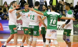 &Tau;&iota;&mu;&omega;&rho;ί&alpha; &tau;&eta;&sigmaf; έ&delta;&rho;&alpha;&sigmaf; &gamma;&iota;&alpha; &mu;&iota;&alpha; &alpha;&gamma;&omega;&nu;&iota;&sigma;&tau;&iota;&kappa;ή &sigma;&tau;&omicron; &laquo;&tau;&rho;&iota;&phi;ύ&lambda;&lambda;&iota;&raquo;